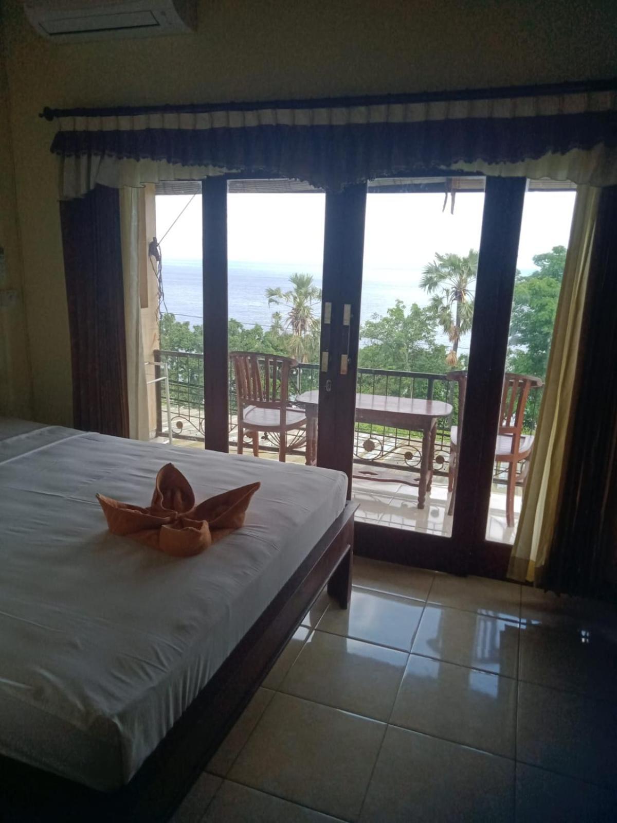 Sri Homestay Amed Exterior foto