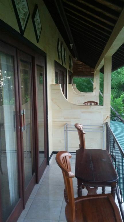 Sri Homestay Amed Exterior foto